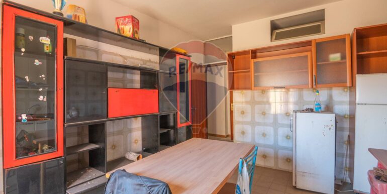 20251024192327-996012-16