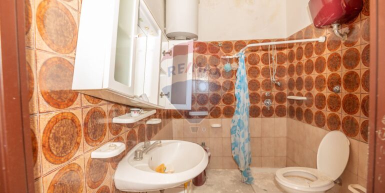 20251024192328-996012-17