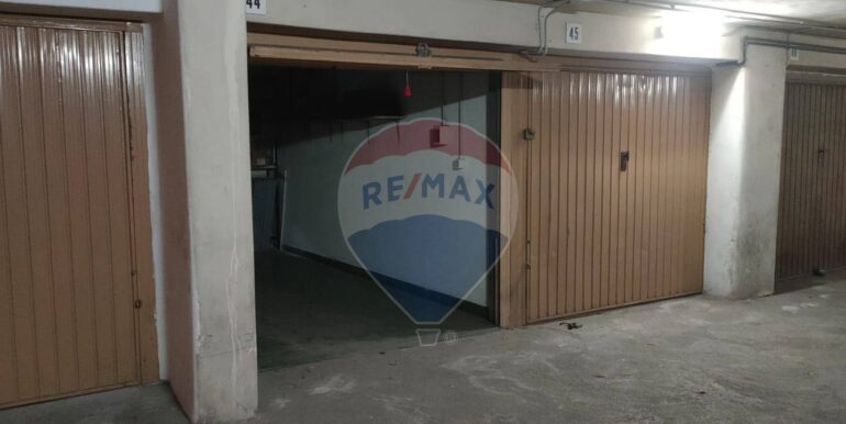 2025102494500-995712-27