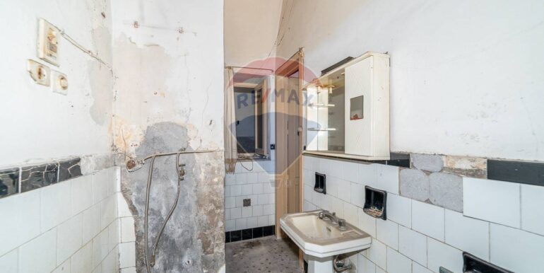 20251025121018-996030-14