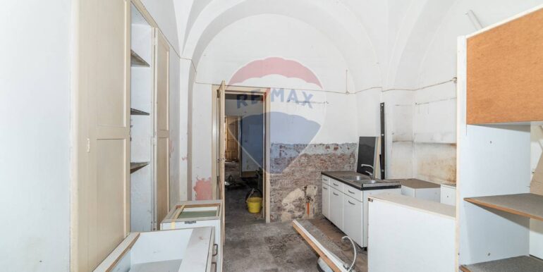 20251025121022-996030-16