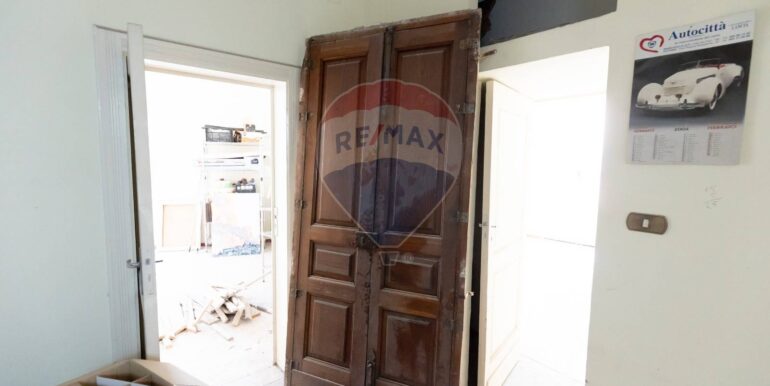 20251025124313-996087-10