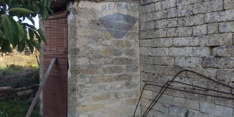 20251025171146-996082-12