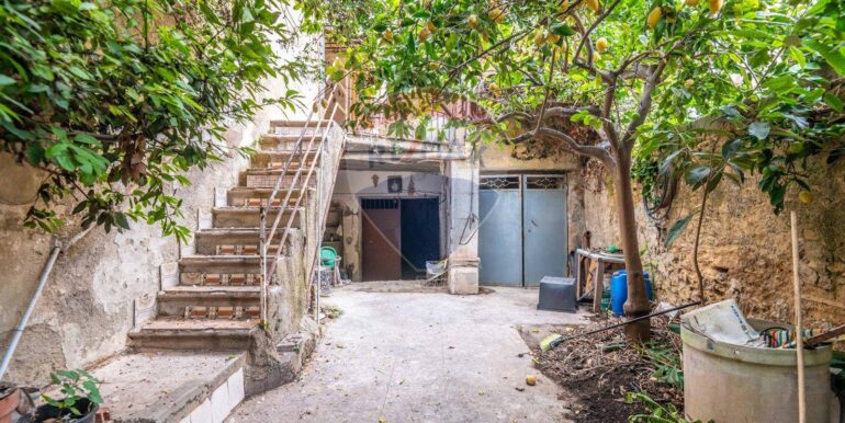 2025102522203-991731-30