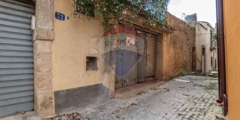 2025102522222-991731-37