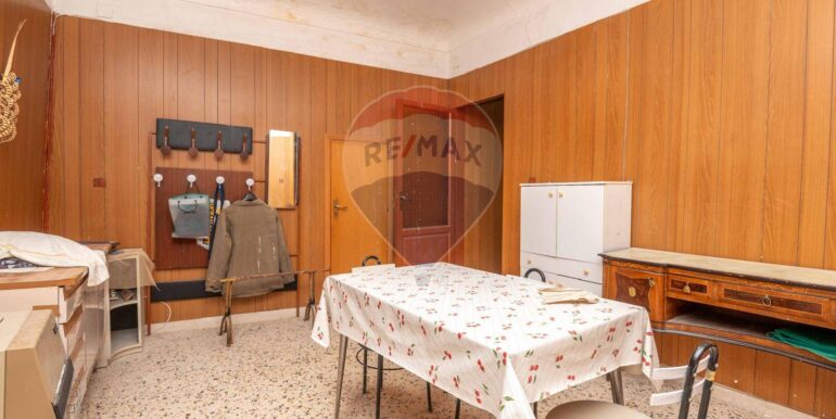 2025102522652-991731-36