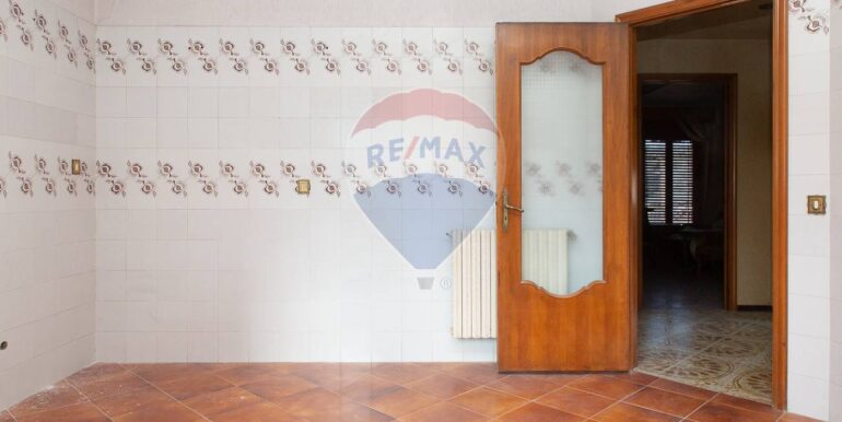 20251026181033-966487-17