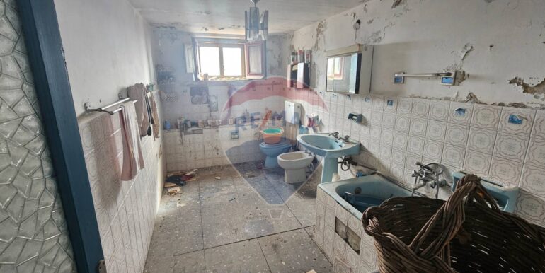 20251028151834-996740-6