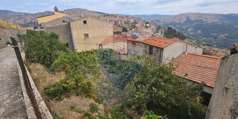 20251028151910-996740-18