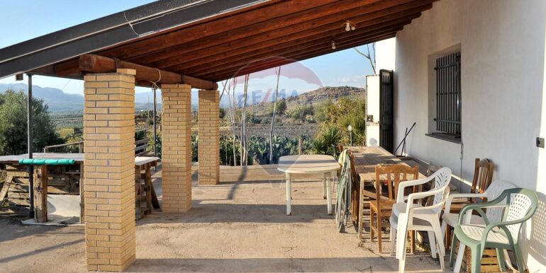 2023122795903-816914-19