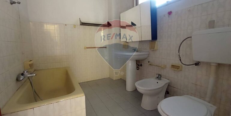 2025010885419-917770-4