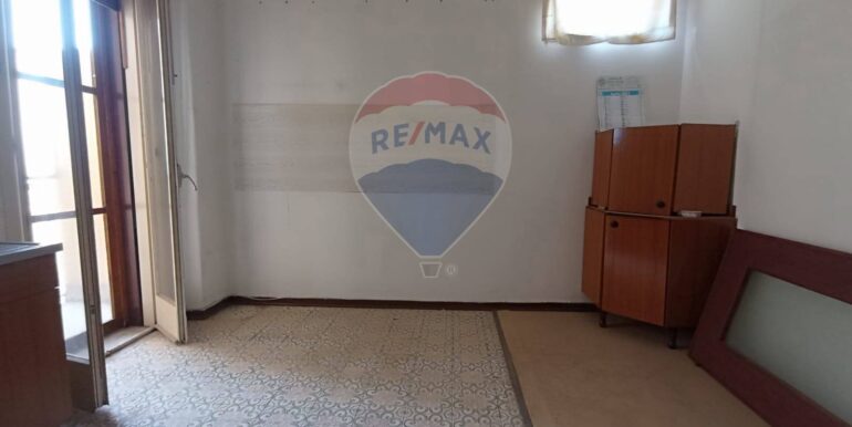 2025010885421-917770-6