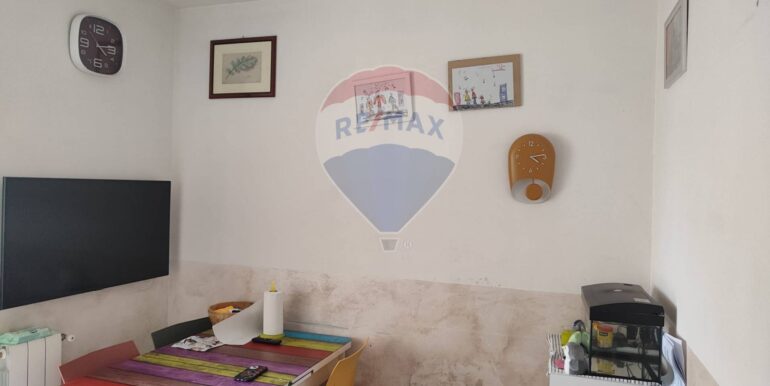 20250115174755-919875-33