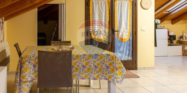 20250116155339-920006-14