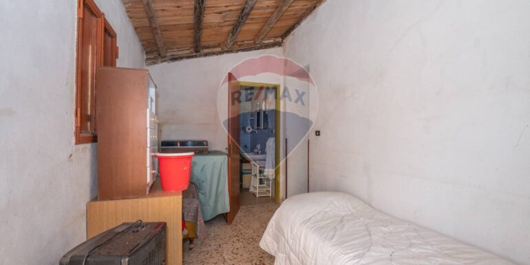 2025012422315-921903-7