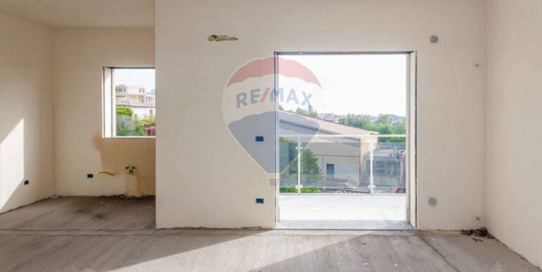 20250125105543-921241-12