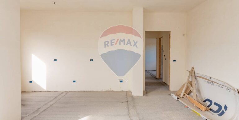 20250125163049-921229-15