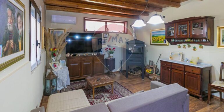 2025012581430-922354-1