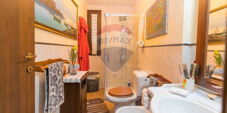 2025012581446-922354-10