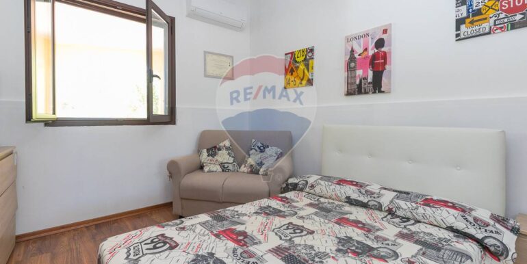 2025012581449-922354-12