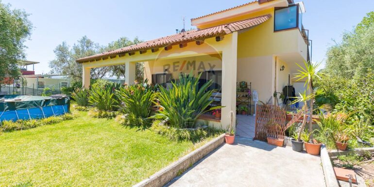 2025012581557-922354-47