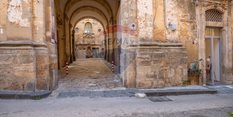 20250127192730-923013-2