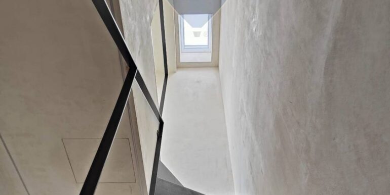 20250128112903-923075-7