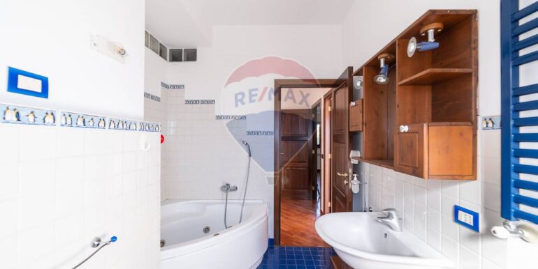 20250130114607-923736-12