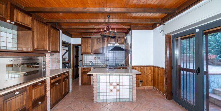 20250130114654-923736-31