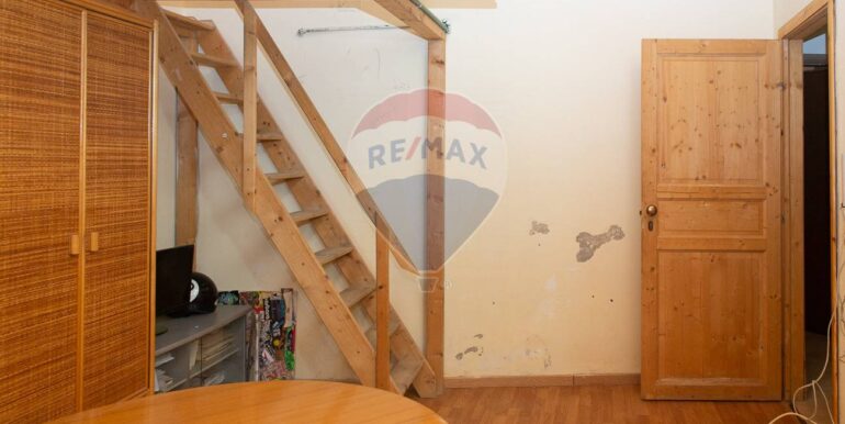 20250224175718-932161-7