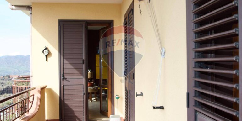 20250303183359-933660-12