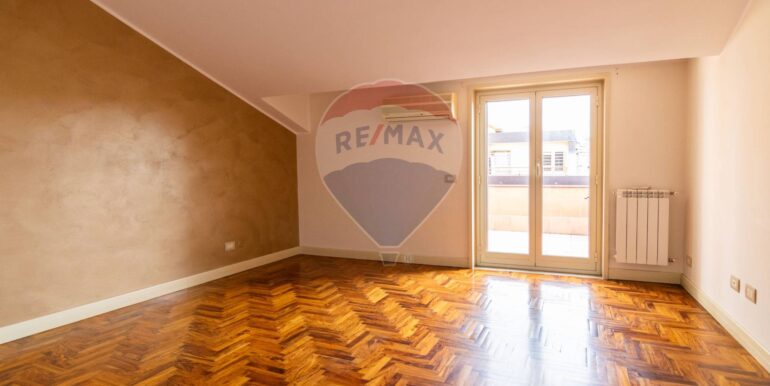 20250307180442-933049-8