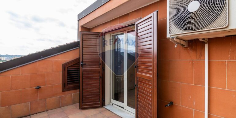 20250307180559-933049-11