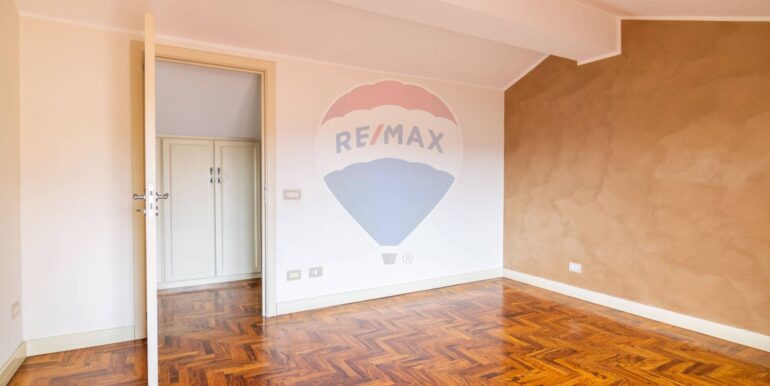 20250307180626-933049-12