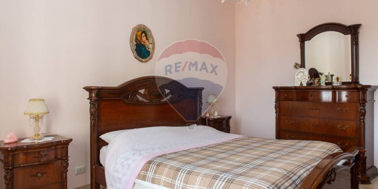 2025031990837-935882-10