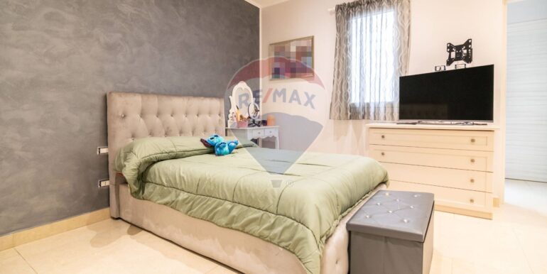 20250321194344-937003-7