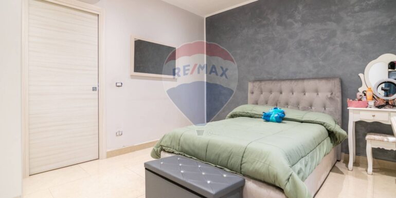 20250321194353-937003-11