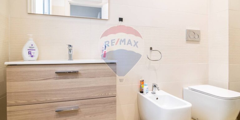 20250321194356-937003-12