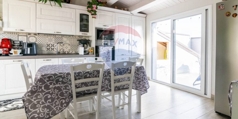 20250321194446-937003-32