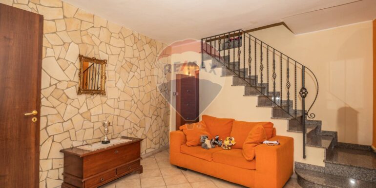 20250328112748-938100-7