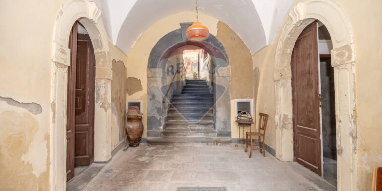 2025032875905-928406-23