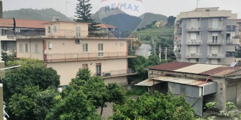 20250401193747-940108-8