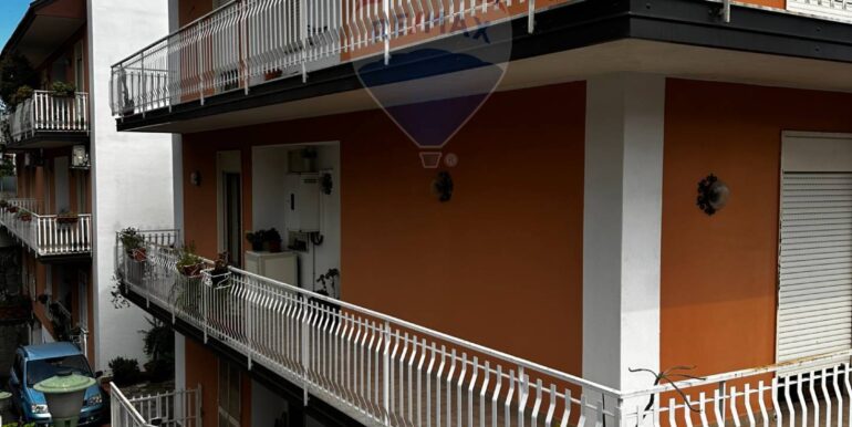 20250404222630-941659-5