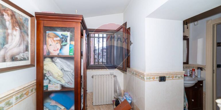 20250423190500-945267-12