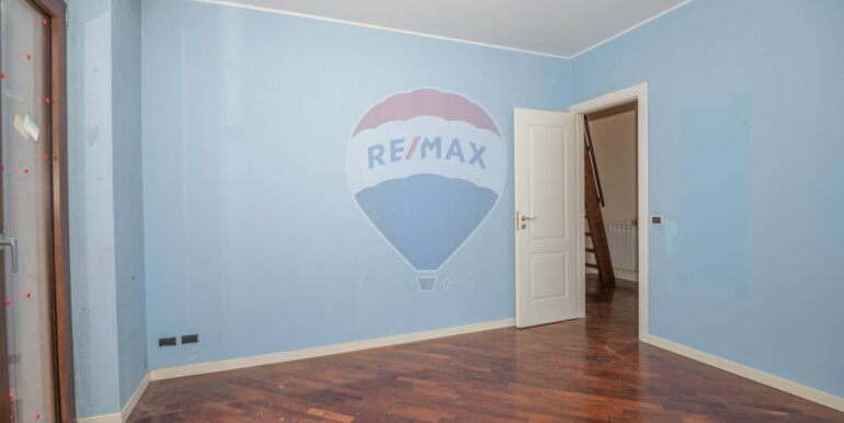 2025042420752-945293-25