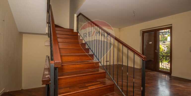 2025042421204-945293-36