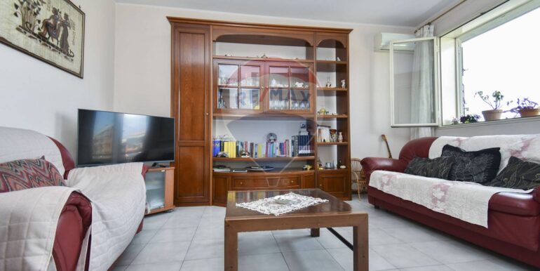 2025042494925-945306-10