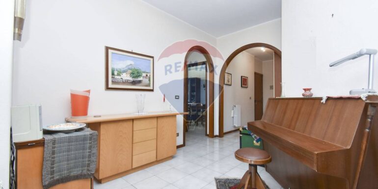 2025042494930-945306-14