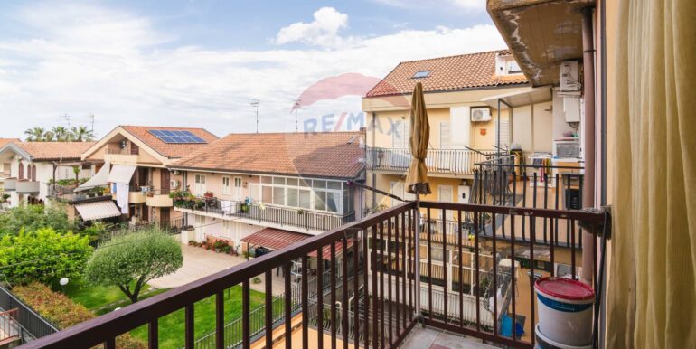 2025052095004-949496-12