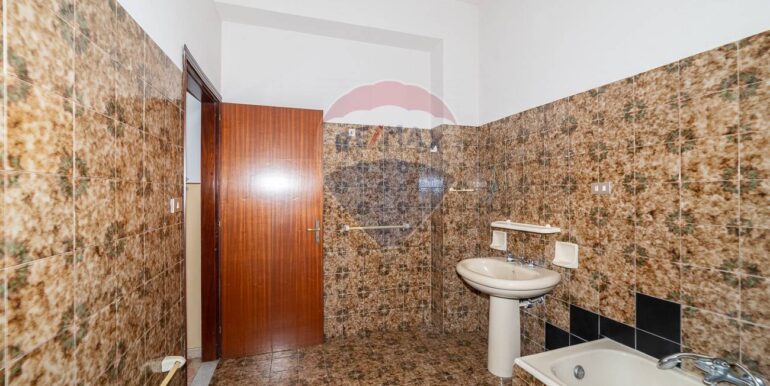 20250527152135-951843-19